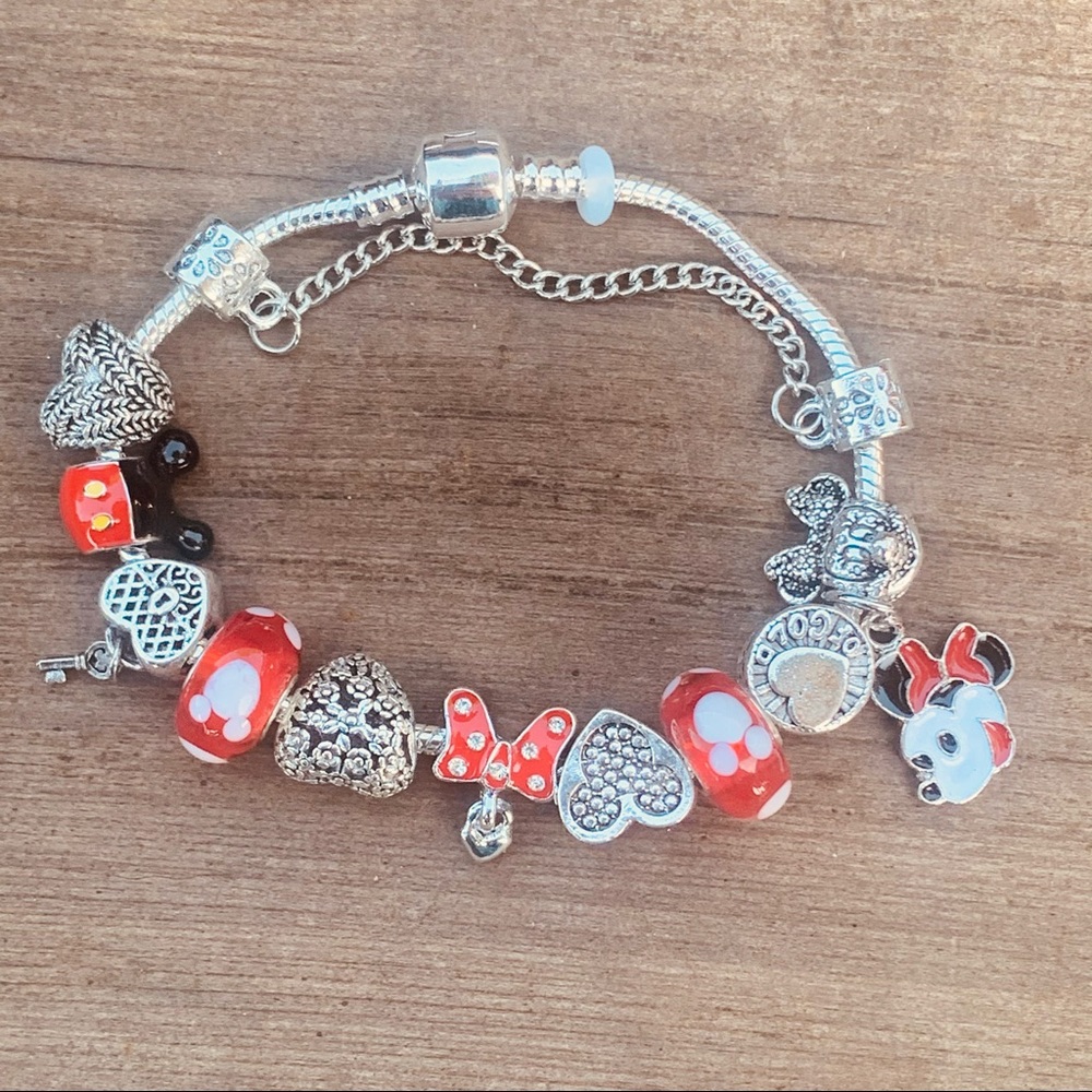 MICKEY & MINNIE KEY ♡ Charms GIFT  Bracelet - Picture 2 of 8